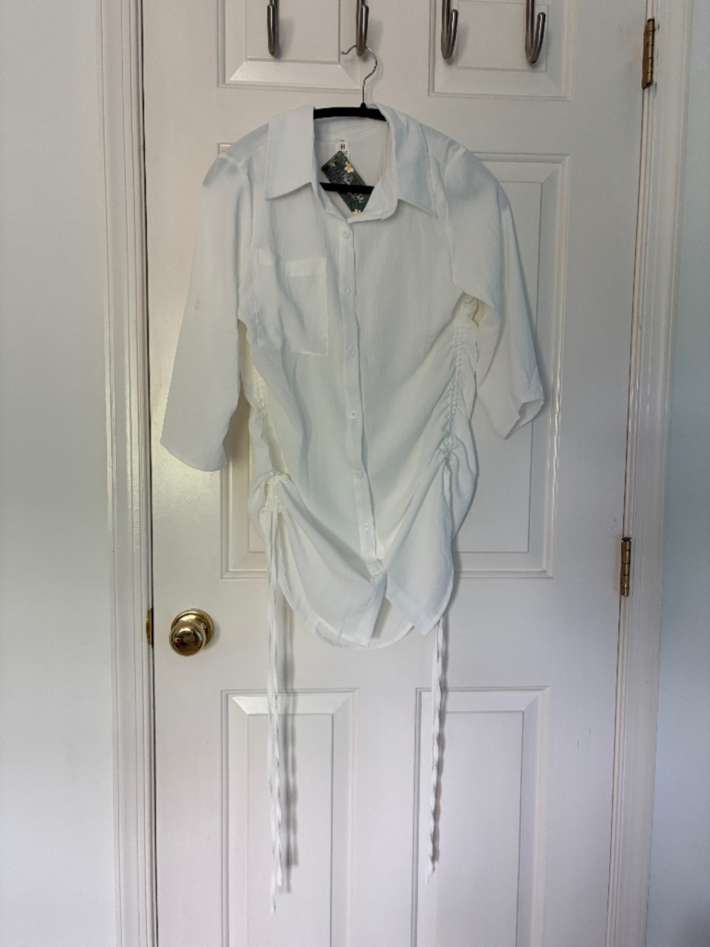NWT Women's White Beach cover up XS